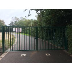 DUBBELE DRAAIPOORT TYPE METZ 600X250CM